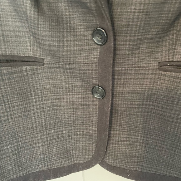 The Limited women’s blue blazer size medium - Picture 3 of 4